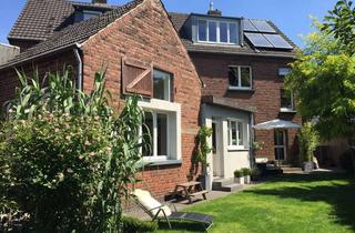 Haus kaufen in Bismarckstraße, 40668 Meerbusch, Charaktervolles Haus (Backstein) mit 7 Zimmern in Meerbusch