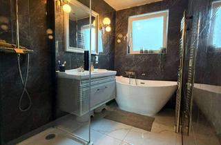 Haus kaufen in 89584 Ehingen, Modernes Zweifamilienhaus 225m²-Terrasse,Doppelgarage &Vermietungspotenzial