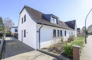 Doppelhaushälfte kaufen in 22880 Wedel, Bezugsfertige, sanierte Doppelhaushälfte in bester Lage von Wedel.