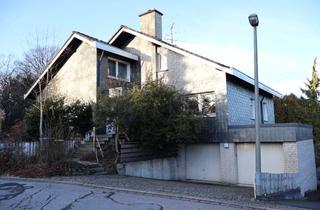 Einfamilienhaus kaufen in Auf Der Egge 26, 42555 Velbert, Charmantes Einfamilienhaus mit 9 Zimmern in Velbert