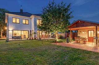 Einfamilienhaus kaufen in 14612 Falkensee, Modernes Einfamilienhaus mit Wärmepumpe, Kamin & großzügigem Grundstück