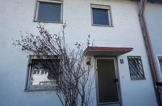 Haus kaufen in 82110 Germering, Sanierungsbedürftige Reihenmittelhaus mit Balkon in Germering - Bieterverfahren