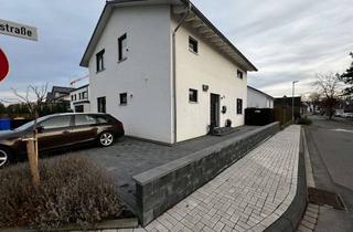 Haus mieten in Flußstraße 22b, 50374 Erftstadt, Freistehendes KfW70-Einfamilienhaus mit 7 Zimmern – Platz für eine vierköpfige Familie, EBK, Sauna