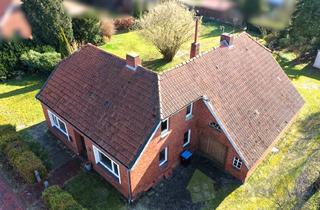 Haus kaufen in 26835 Hesel, Liebhaber aufgepasst! Sanierungsbedürftiges Landhaus mit großem Grundstück in zentraler Lage von Hesel!