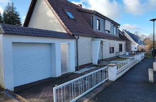 Einfamilienhaus kaufen in 23568 Lübeck, Einfamilienhaus als Doppelhaushälfte in Ostseenähe von Lübeck-Schlutup