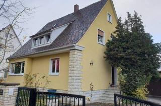 Haus kaufen in 91126 Schwabach, Schwabach - Zweifamilienhaus in sehr guter Lage von Schwabach