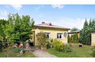 Einfamilienhaus kaufen in 13127 Berlin, Berlin - Ein Zuhause mit Herz: saniertes Einfamilienhaus mit Kamin und Gartenidylle