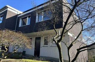 Haus kaufen in 42113 Wuppertal, Wuppertal - WOHNEN MIT CHARAKTER - REIHENENDHAUS IN SPLIT-LEVEL-BAUWEISE MIT GARAGE IN WUPPERTAL-ELBERFELD!
