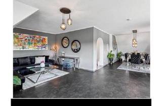 Wohnung kaufen in 53773 Hennef, Hennef (Sieg) - Sanierte 5-Zimmer Eigentumswohnung in Hennef mit Garten