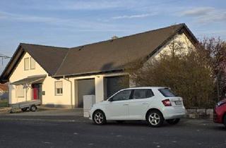 Einfamilienhaus kaufen in 97502 Euerbach, Euerbach - Wohn- und Geschäftshaus mit 2 Garagen und 3 Stellplätzen in 97502 Euerbach zwischen Schweinfurt und Würzburg (ID 10633)