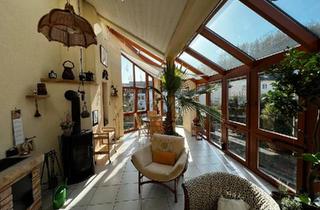 Einfamilienhaus kaufen in 67661 Kaiserslautern, Kaiserslautern - Großes Einfamilienhaus im Grünen mit Einliegerwohnung von Privat