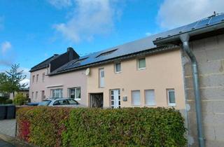 Haus kaufen in 54558 Gillenfeld, Gillenfeld - Doppelhaus mit 2 Wohneinheiten und PV-Anlage