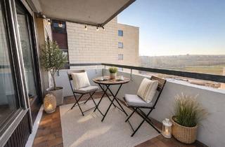 Wohnung kaufen in 70567 Stuttgart, Stuttgart - Ruhige 3-Zimmer-Wohnung mit Westbalkon, Aufzug und Blick ins Grüne - Stuttgart-Möhringen