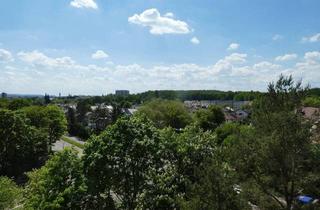 Wohnung kaufen in 71067 Sindelfingen, Sindelfingen - DIE GELEGENHEIT! Haus ist bereits komplett modernisiert ! Sonnige 4- Zimmer-Wohnung * Westbalkon * Tiefgarage * Einbauküche