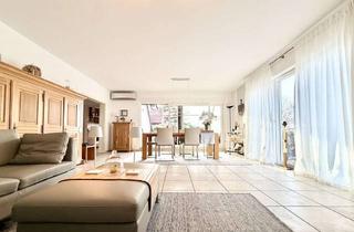 Wohnung kaufen in 44869 Höntrop, Am Ende der Sackgasse: Stilvolle Dachgeschosswohnung mit Loggia & viel Platz