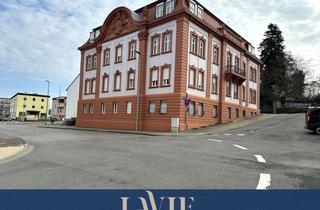Wohnung kaufen in 66482 Zweibrücken, Exklusive Dachgeschosswohnung im Denkmalobjekt – großzügiges Wohnen im ehemaligen Finanzamt
