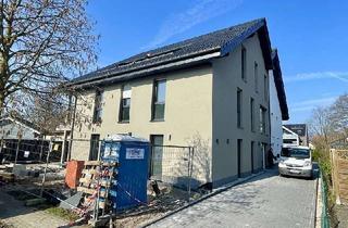 Wohnung kaufen in 33758 Schloß Holte-Stukenbrock, Neubau-Dachgeschosswohnung nach KfW40-EE-Standard