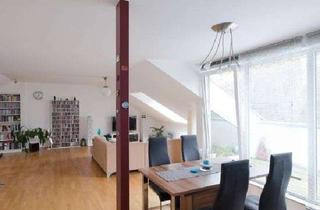 Wohnung kaufen in 40627 Unterbach, moderne Dachgeschosswohnung mit Sonnenbalkon und Blick ins Grüne