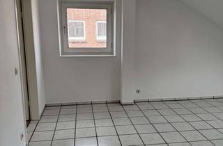 Wohnung mieten in Kiebeck 22, 46284 Dorsten, Erstbezug nach Teilsanierung: 2-Zi-Dachgeschosswohnung in Dorsten