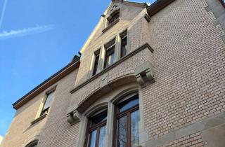 Wohnung mieten in Kleine Langgasse, 65183 Wiesbaden, Kurzfristig bezugsfreie Altbauwohnung in belebter Innenstadtlage!