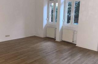 Wohnung mieten in 66953 Pirmasens, Sonnige 4 ZKB Erdgeschoß Altbau-Wohnung, Luisenstraße