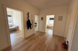 Wohnung mieten in 45131 Rüttenscheid, Viel Raum zum Wohlfühlen: Helle 4-Zimmer-Wohnung mit Einbauküche und Balkon in Rüttenscheid