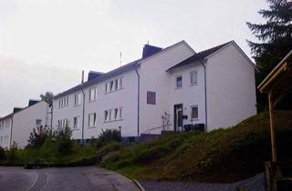 Wohnung mieten in Hermann-Hesse-Str. 28, 59581 Warstein, Erdgeschosswohnung mit Terrasse und Garten