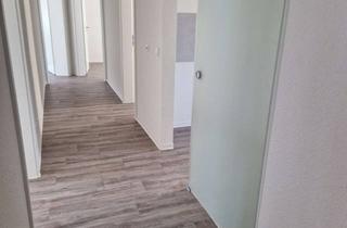 Wohnung mieten in Bahnhofstraße 29, 39218 Schönebeck, WIR SANIEREN - großzügige Altbauwohnung mit Flair und Citylage