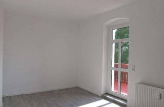 Wohnung mieten in Meinertstr., 09376 Oelsnitz, Oelsnitz/Erz.: 3 lichtdurchflutete Zimmer und großer Balkon, ruhige Lage