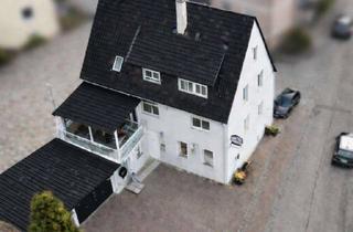 Haus kaufen in 71292 Friolzheim, MFH inkl. Gewerbe mit Garagen und mehreren Stellplätzen