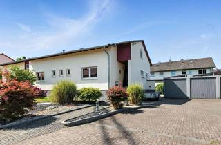 Doppelhaushälfte kaufen in Hansjakobstraße 38, 76437 Rastatt, Doppelhaushälfte mit Drei Doppelgaragen und großem Grundstück in Rastatt