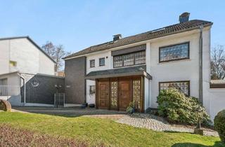 Haus kaufen in 42369 Ronsdorf, Viel Platz für die ganze Familie: Gepflegtes Zweifamilienhaus in Wuppertal-Ronsdorf