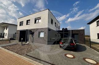 Villa kaufen in 29229 Celle, Neuwertige Stadtvilla mit exklusiver Innenarchitektur - in Feldrandlage