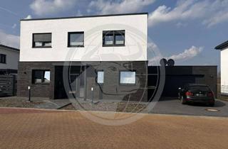 Villa kaufen in 29229 Celle, Neuwertige Stadtvilla mit exklusiver Innenarchitektur - in Feldrandlage