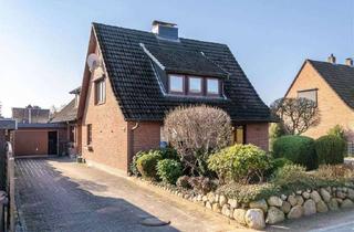 Doppelhaushälfte kaufen in 22946 Trittau, Zwei Doppelhaushälften (90m² + 130m²) mit Baugrundstück (ca. 400m²).