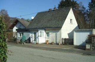 Einfamilienhaus kaufen in 56865 Blankenrath, Freistehendes Einfamilienhaus auf großzügigem Grundstück mit Bachlauf