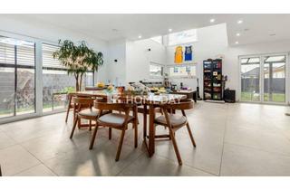 Einfamilienhaus kaufen in 99310 Arnstadt, Modernes Einfamilienhaus mit Effizienzklasse A+ und stilvollem Wohnkomfort