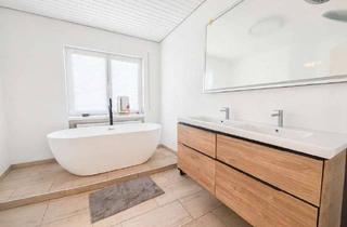 Haus kaufen in 96482 Ahorn, Ruhig gelegener Bungalow mit schönem Garten, Garage und Nebengebäude mit Einliegerwohnung