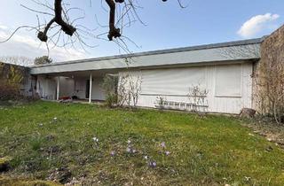 Haus kaufen in 76199 Rüppurr, Flachdachbungalow mit Atrium und großem Garten – seltene Gelegenheit in Karlsruhe- Rüppurr