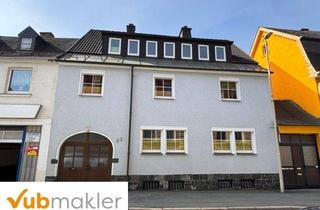 Haus kaufen in 95119 Naila, Reihenmittelhaus in zentraler Lage von Naila bietet ein großzügiges Zuhause