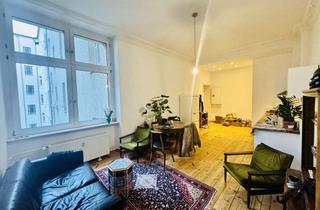 Wohnung kaufen in Liegnitzer Str. 00, 10999 Kreuzberg, Charmante Altbauwohnung in 1A Lage nahe Paul-Lincke-Ufer! *KURZFRISTIG BEZUGSFREI*
