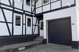 Wohnung mieten in Mittlere Straße 18, 37154 Northeim, Renovierte 2-ZKB-Dachgeschosswohnung mit EBK