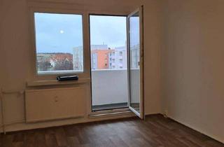 Wohnung mieten in Heidebreite 14, 38855 Wernigerode, Neu hergerichtete 3-Zimmerwohnung mit Balkon und Nähe zum Bürgerpark!