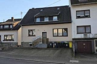 Haus kaufen in 66809 Nalbach, *** Zentral gelegenes 5 Familienhaus ***