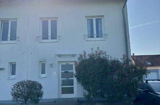 Doppelhaushälfte kaufen in 69168 Wiesloch, Großzügige Doppelhaushälfte mit schönen Garten