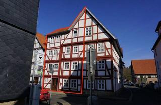 Doppelhaushälfte kaufen in 34212 Melsungen, Schmucke Fachwerk-Doppelhaushälfte in der Melsunger Innenstadt. Keine Käuferprovision!