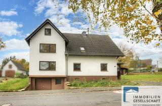 Haus kaufen in 57632 Flammersfeld, Zweifamilienhaus in dirketer Ortslage von Flammersfeld