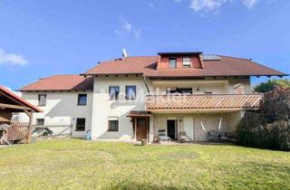 Einfamilienhaus kaufen in 96126 Maroldsweisach, Großzügiges Einfamilienhaus mit Doppelgarage und Blick ins Grüne in Maroldsweisach