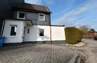 Haus kaufen in 51399 Burscheid, Burscheid - Von Privat - Eckhaus in wunderbarer Lage mit viel Privatsphäre