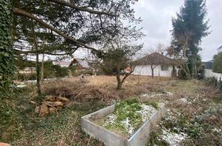 Haus kaufen in 91074 Herzogenaurach, Herzogenaurach - Verkaufe sonniges Grundstück mit freistehendem Bungalow